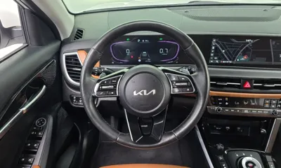 Kia Seltos 2023, 17115 км, за 14585.8 USD - фото 13