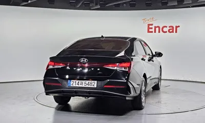 Hyundai Avante 2024, 4260 км, за 14657.99 USD