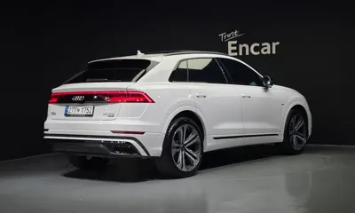 Audi Q8 2023, 59689 км, за 45980.01 USD