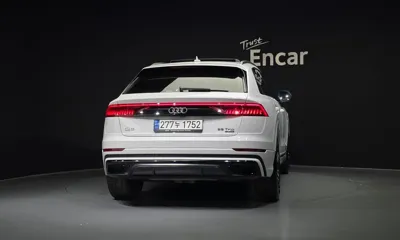 Audi Q8 2023, 59689 км, за 45980.01 USD