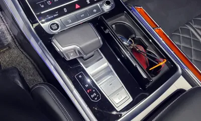 Audi Q8 2023, 59689 км, за 45980.01 USD - фото 9