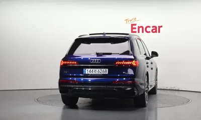 Audi Q7 2023, 41953 км, за 56187.24 USD