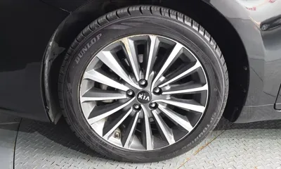 Kia K7 2016, 163467 км, за 4485.47 USD