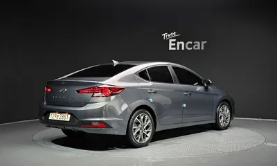 Hyundai Avante 2019, 70107 км, за 7761.12 USD