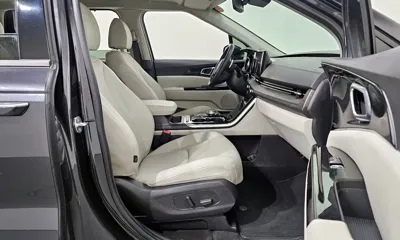 Kia Canival 2023, 31264 км, за 23187.06 USD - фото 10