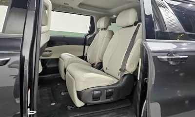Kia Canival 2023, 31264 км, за 23187.06 USD - фото 12