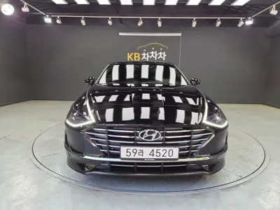 Hyundai Sonata 2020, 117700 км, за 8791.65 USD