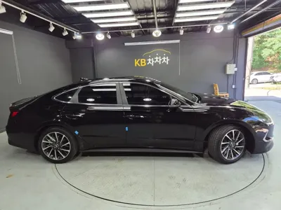 Hyundai Sonata 2020, 117700 км, за 8791.65 USD