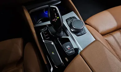 BMW 5-Series 2018, 74832 км, за 16848.36 USD - фото 9