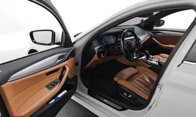 BMW 5-Series 2018, 74832 км, за 16848.36 USD - фото 10
