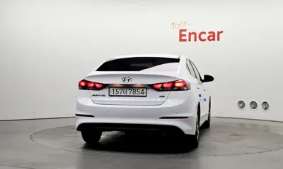 Hyundai Avante 2017, 153967 км, за 4812.14 USD