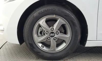 Hyundai Avante 2017, 153967 км, за 4812.14 USD