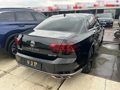 Volkswagen Magotan 2025, 13000 км, за 17346.9 USD