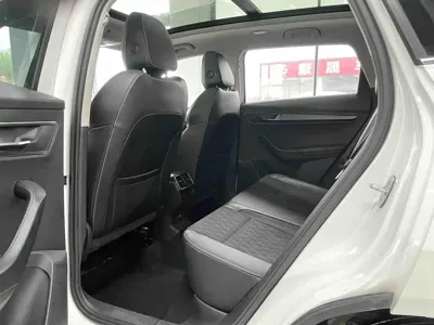 Skoda Karoq 2021, 57600 км, за 12236.28 USD - фото 10