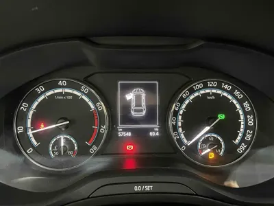 Skoda Karoq 2021, 57600 км, за 12236.28 USD - фото 17