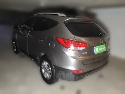 Hyundai ix35 2013, 121500 км, за 3530 USD