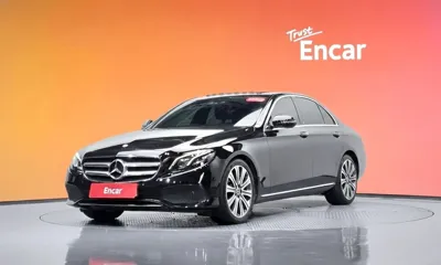 Mercedes-Benz E-Class · 2017 год
