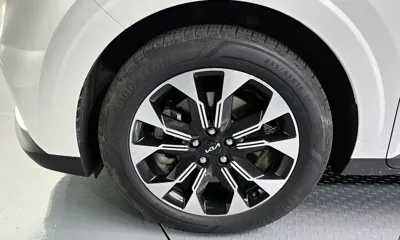 Kia Canival 2023, 36984 км, за 18526.94 USD