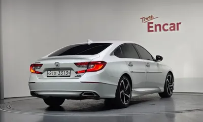 Honda Accord 2018, 120042 км, за 9816.03 USD
