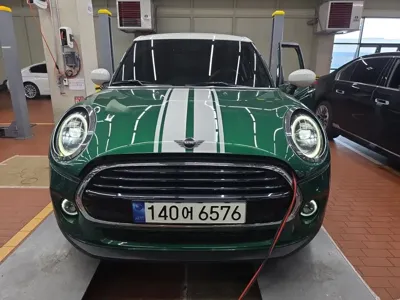 MINI Cooper · 2021 год