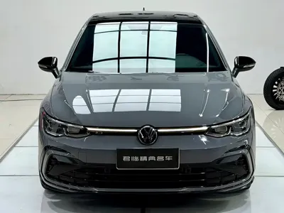 Volkswagen Golf 2023, 22000 км, за 21600.52 USD