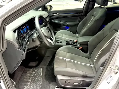 Volkswagen Golf 2023, 22000 км, за 21600.52 USD - фото 9