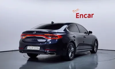 Hyundai Grandeur 2018, 129006 км, за 7358.21 USD