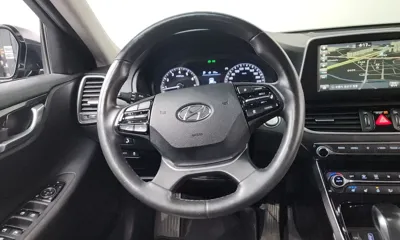 Hyundai Grandeur 2018, 129006 км, за 7358.21 USD - фото 13