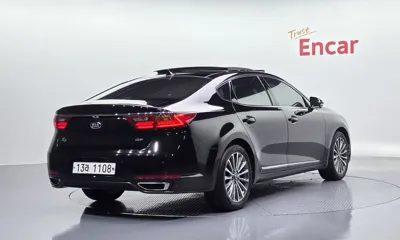 Kia K7 2017, 117844 км, за 8385.88 USD