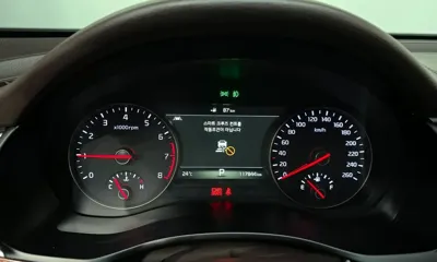 Kia K7 2017, 117844 км, за 8385.88 USD - фото 8