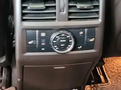 Mercedes-Benz GLS-Class 2017, 99624 км, за 22037.31 USD - фото 13