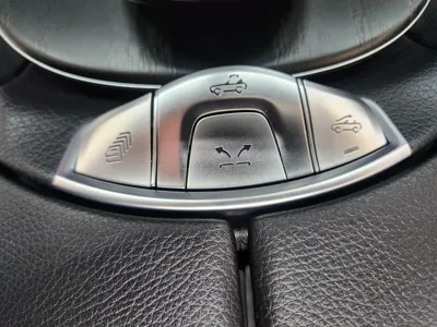 Mercedes-Benz E-Class 2018, 68889 км, за 20323.6 USD - фото 19