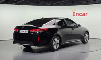 Kia K5 2018, 101604 км, за 7079.24 USD