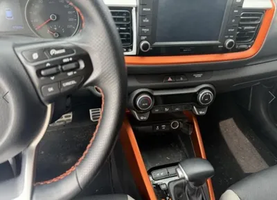 Kia Stonic 2020, 57893 км, за 9584.88 USD - фото 6