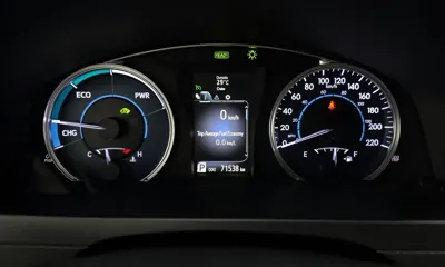 Toyota Camry 2016, 71538 км, за 9188.27 USD - фото 8