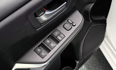 Toyota Camry 2016, 71538 км, за 9188.27 USD - фото 17