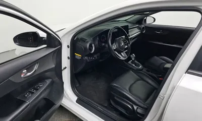 Kia K3 2021, 54171 км, за 9514.37 USD - фото 10