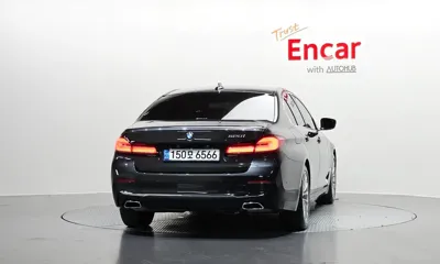 BMW 5-Series 2021, 37356 км, за 21127.21 USD
