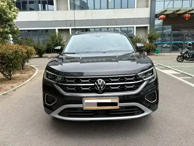 Volkswagen Tayron 2023, 36000 км, за 16891.96 USD