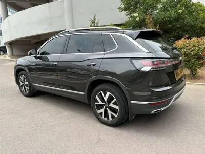 Volkswagen Tayron 2023, 36000 км, за 16891.96 USD