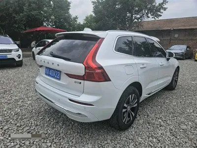 Volvo XC60 2022, 60000 км, за 19864.24 USD