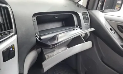 Hyundai Starex 2016, 122153 км, за 7293.09 USD - фото 18