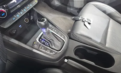 Hyundai Kona 2021, 127291 км, за 8735.09 USD - фото 9