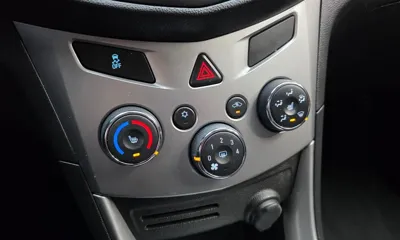 ChevroletGMDaewoo Trax 2015, 93471 км, за 3216.49 USD - фото 17