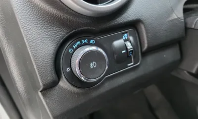 ChevroletGMDaewoo Trax 2015, 93471 км, за 3216.49 USD - фото 18