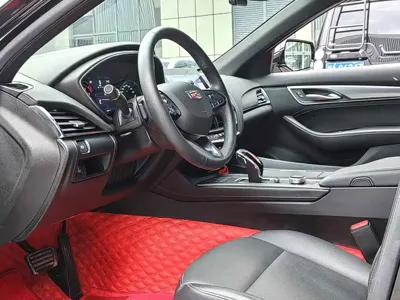 Cadillac CT5 2023, 34000 км, за 16921.39 USD