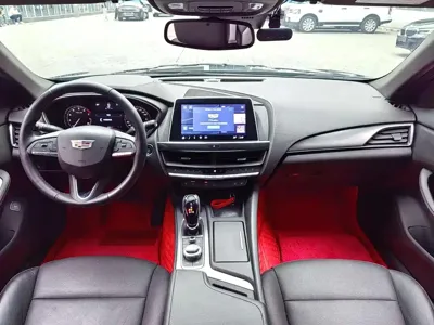 Cadillac CT5 2023, 34000 км, за 16921.39 USD
