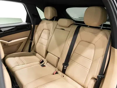 Porsche Cayenne 2023, 34570 км, за 65006.8 USD - фото 16