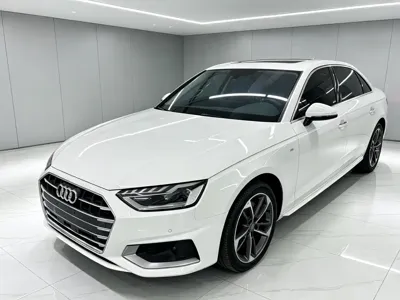 Audi A4L 2022, 69000 км, за 17921.96 USD