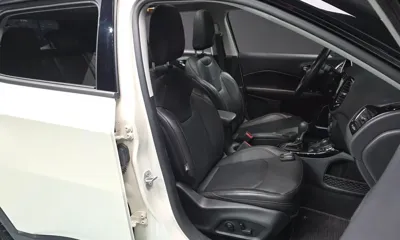 Jeep Compass 2019, 44373 км, за 10838.15 USD - фото 10